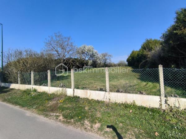 Terrain de 1 216 m²