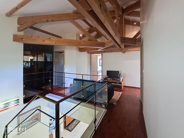 Rare : Maison d'architecte d'exception de 308 m² sur son terrain paysagé de 2546 m²