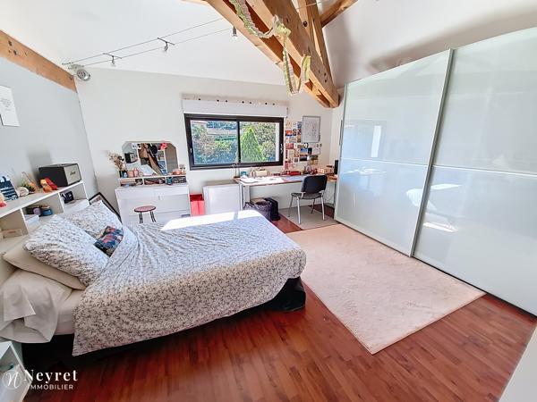 Rare : Maison d'architecte d'exception de 308 m² sur son terrain paysagé de 2546 m²