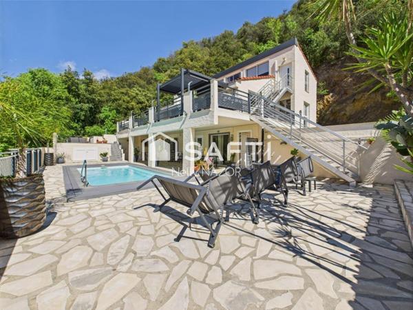 PROPRIETE UNIQUE OU GÎTE AVEC PISCINE VUE IMPRENABLE