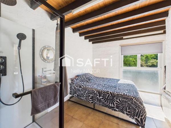 PROPRIETE UNIQUE OU GÎTE AVEC PISCINE VUE IMPRENABLE