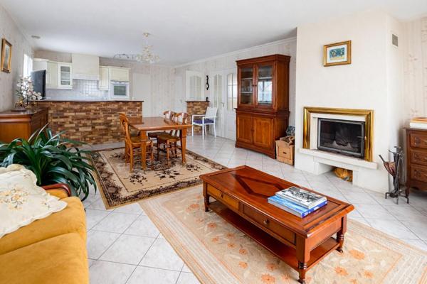 Maison à CHANGE, 72560 - 5 pièces 148m²