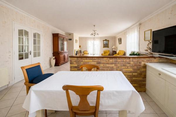 Maison à CHANGE, 72560 - 5 pièces 148m²