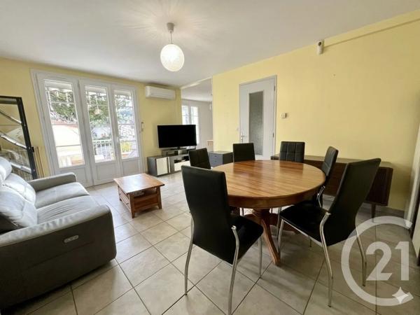 Appartement F4 à vendre  4 pièces - 82 m 2   TOULON  - 83