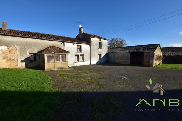 Maison à Rénover avec Grange Montbron - 16220 - Charente