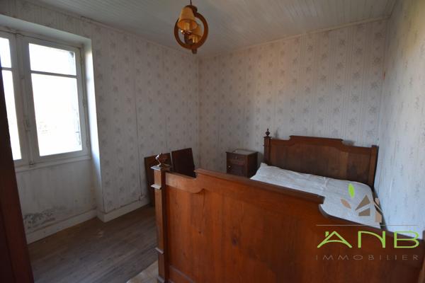 Maison à Rénover avec Grange Montbron - 16220 - Charente