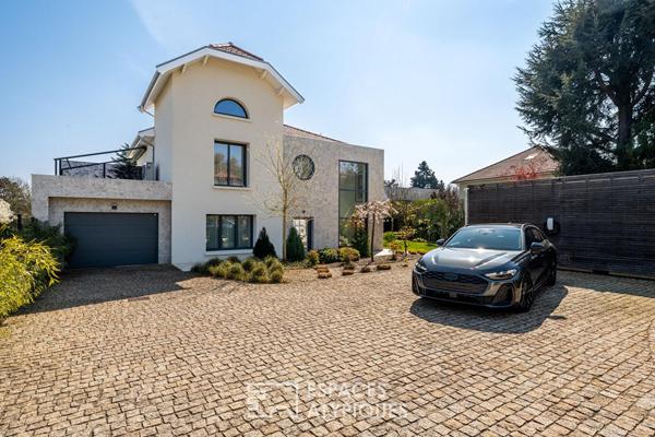 Maison ancienne rénové avec extension et piscine