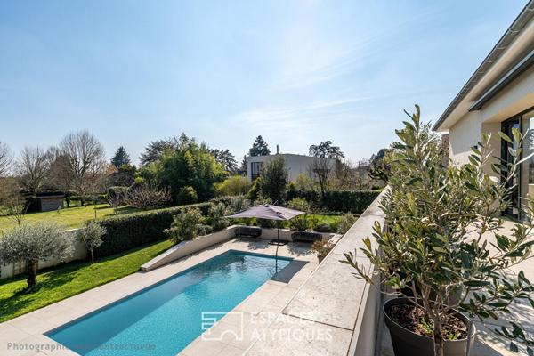 Maison ancienne rénové avec extension et piscine