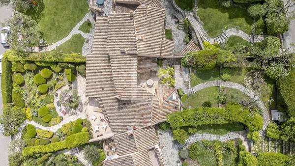 Villa exceptionnelle au sein du prestigieux Domaine de Castelleras