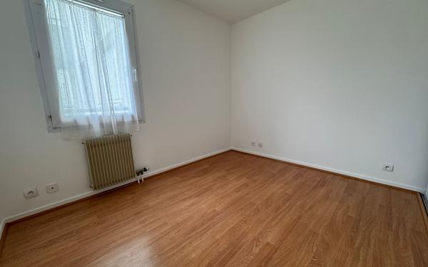 Appartement à vendre    2 pièces • 46,55 m2 Élancourt