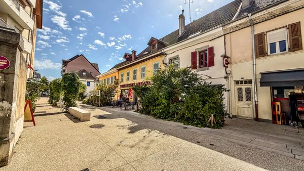 Vente murs commerciaux quartiers piéton