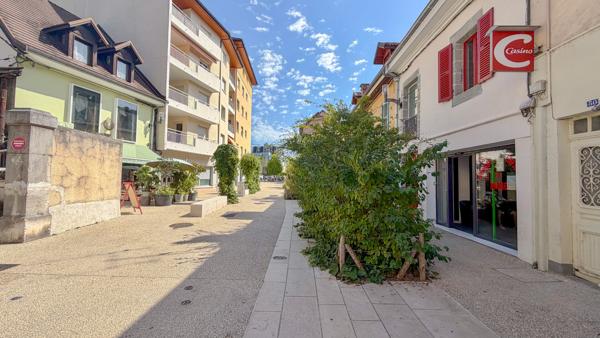 Vente murs commerciaux quartiers piéton