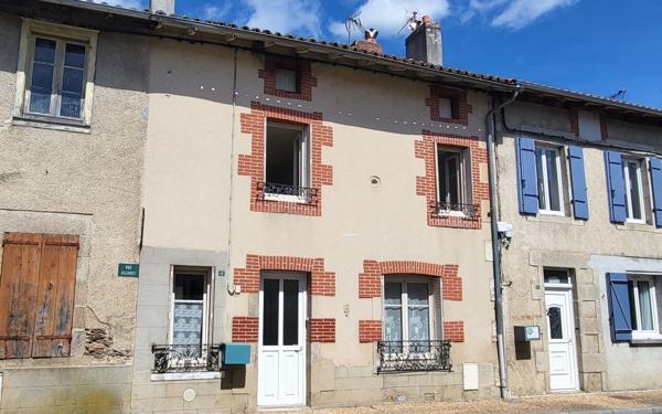 Maison à vendre    3 pièces • 78,25 m2 Saint-Victurnien