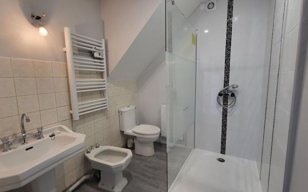 Maison à vendre    3 pièces • 78,25 m2 Saint-Victurnien