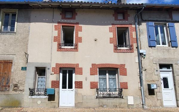 Maison à vendre    3 pièces • 78,25 m2 Saint-Victurnien