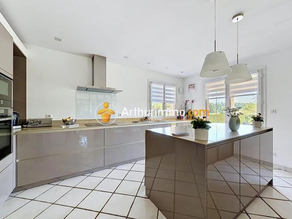 Vente Maison 6 pièces 152 m2 à Bourgoin-Jallieu