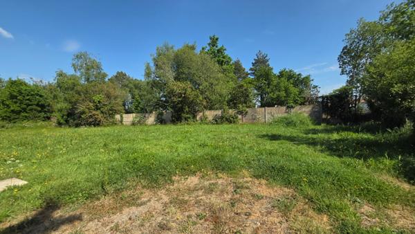 Terrain à vendre ? Au calme, en plein bourg de Notre-Dame-de-Riez 550 m2