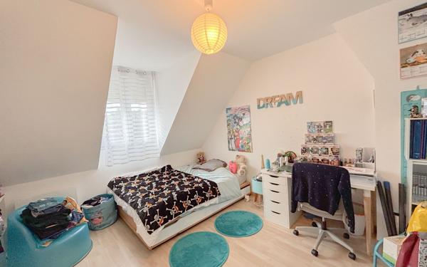 Maison à vendre    5 pièces •  Louvres