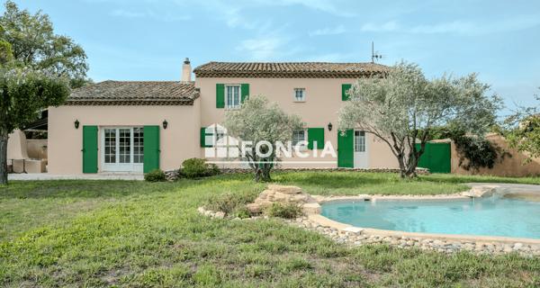 À vendre Maison 6 pièces 220 m² - Entraigues-sur-la-sorgue 84320