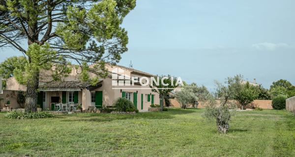À vendre Maison 6 pièces 220 m² - Entraigues-sur-la-sorgue 84320