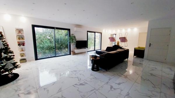 Flassans-sur-Issole (83340) Villa récente 2022 sur les hauteurs de Flassans sur Issole