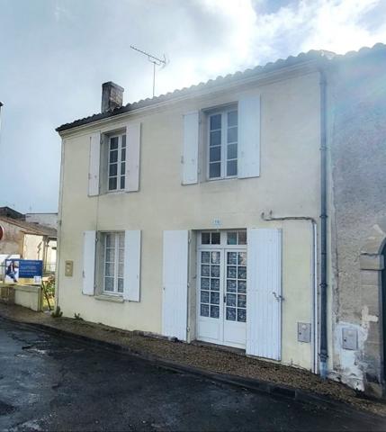 Maison ancienne Matha 110 m²