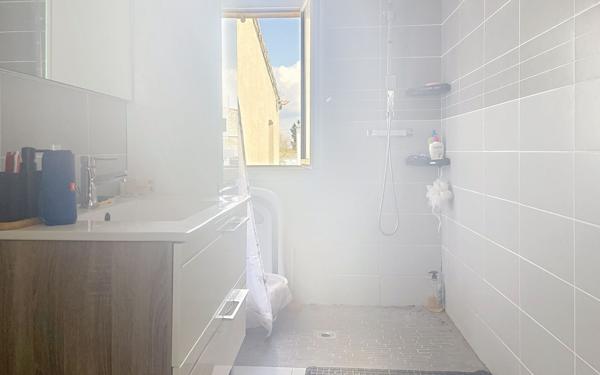 Appartement à vendre    3 pièces • 53 m2 Saint-Xandre