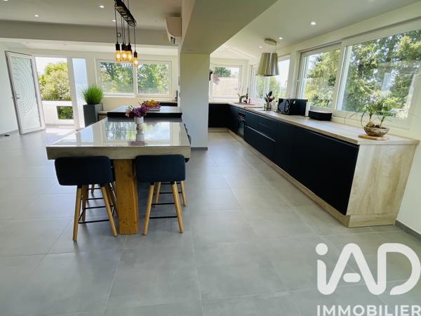 Maison à vendre 11 pièces 184,63 m² Le Blanc