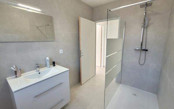 Maison à vendre    4 pièces •  Beaurepaire