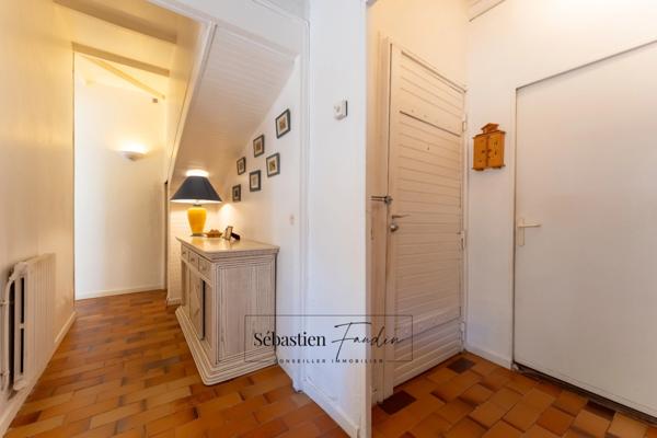 Appartement à vendre 3 pièces MARSEILLE 4EME ARRONDISSEMENT (13) - Avenue des Chartreux - Jardin de 200 m² - Métro à 200 m - Calme