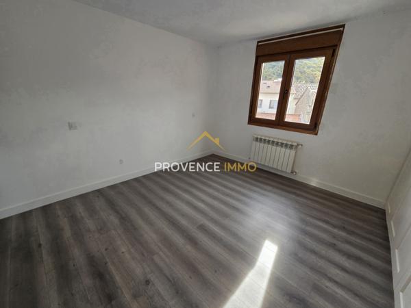 Digne-les-Bains (04000) Nouvelle exclusivité à Digne-les-Bains – Un appartement T4 de 101 m2 rare et remarquable !