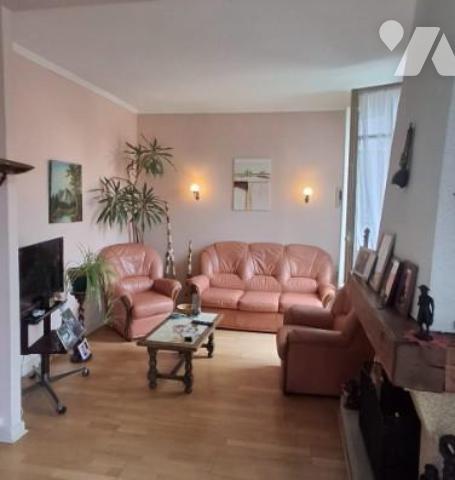 Sur la commune de VILLEMOMBLE (Seine-Saint-Denis) maison de 2 Pièces principales 