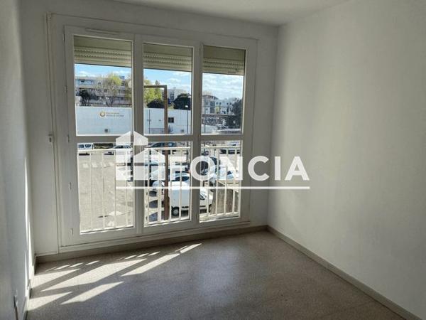 Location Appartement 2 pièces 57.02 m² - RUE DES FRERES BRIAN Avignon 84000