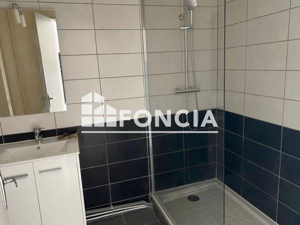 Location Appartement 2 pièces 57.02 m² - RUE DES FRERES BRIAN Avignon 84000