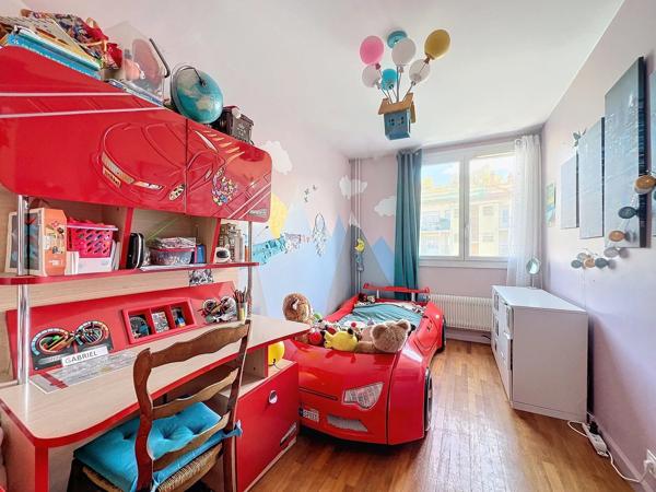 Appartement T5 - 82m² - Calme et Lumineux