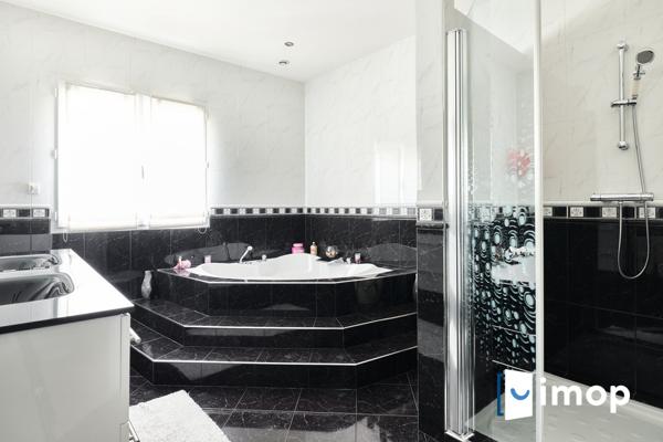 Belle villa sur les quais de Saône