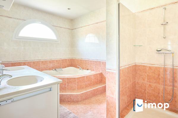 Belle villa sur les quais de Saône