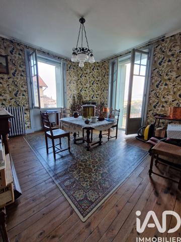 Maison à vendre 12 pièces 223 m² Le Puy-en-Velay