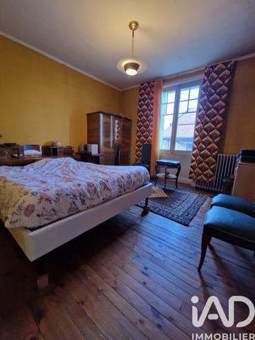 Maison à vendre 12 pièces 223 m² Le Puy-en-Velay