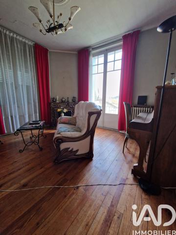 Maison à vendre 12 pièces 223 m² Le Puy-en-Velay