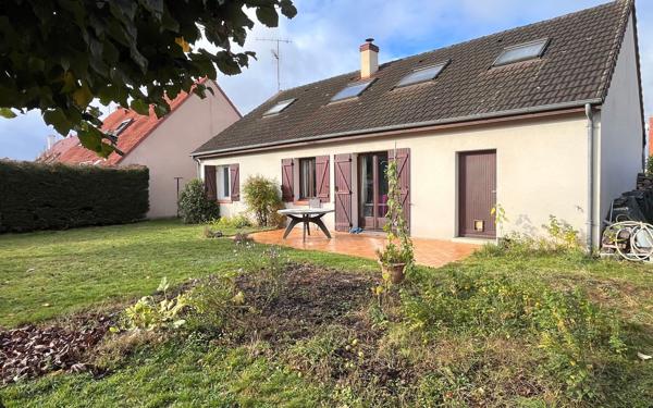 Maison à vendre    6 pièces • 138 m2 Saint-Denis-en-Val