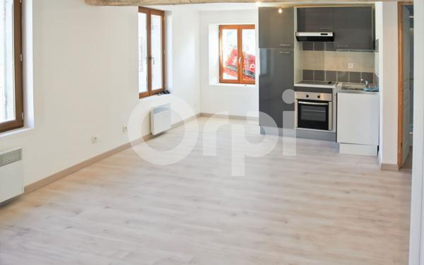 Appartement à louer    3 pièces •  Fleurines