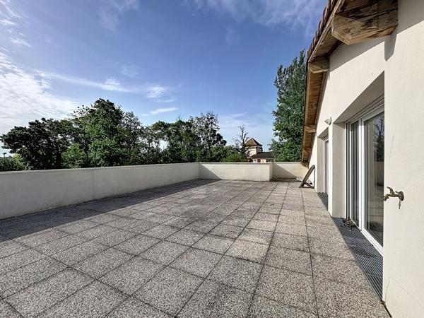 Appartement 4 pièces 107.38 m2