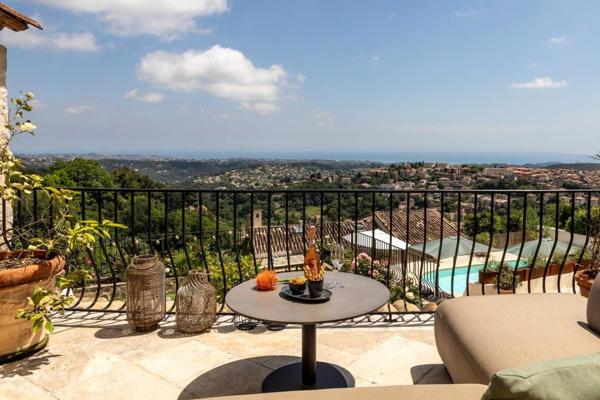 VILLA D’EXCEPTION – VUE MER PANORAMIQUE