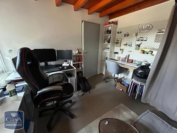 Maison à louer 2 pièces 58.11m² Loubeyrat (63410)