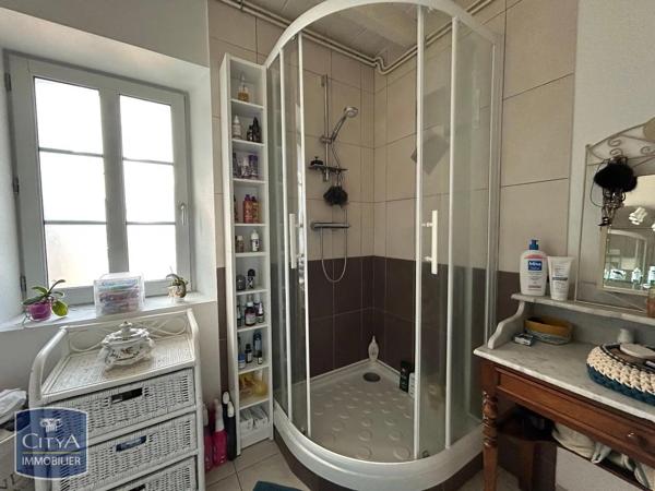 Maison à louer 2 pièces 58.11m² Loubeyrat (63410)