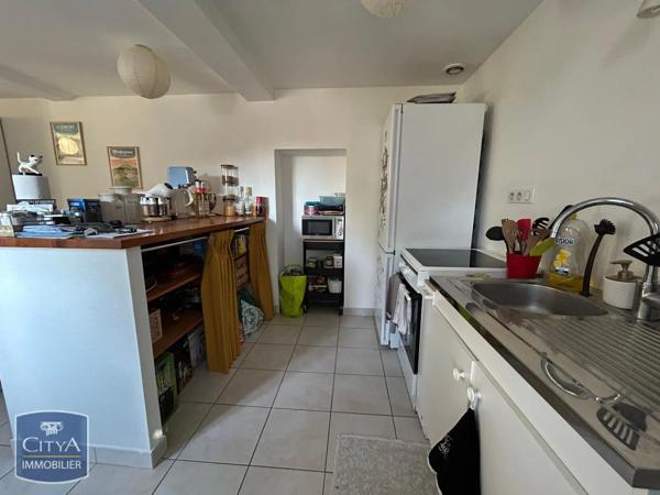 Maison à louer 2 pièces 58.11m² Loubeyrat (63410)