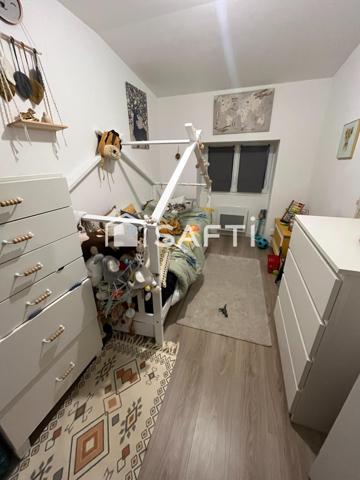 Appartement 3 pièces allie confort et praticité .