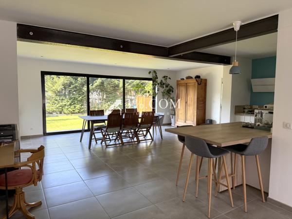 SEMI-PLAIN-PIED DE 141 M² AVEC 5 CH + JARDIN + GARAGE Roncq (59223)