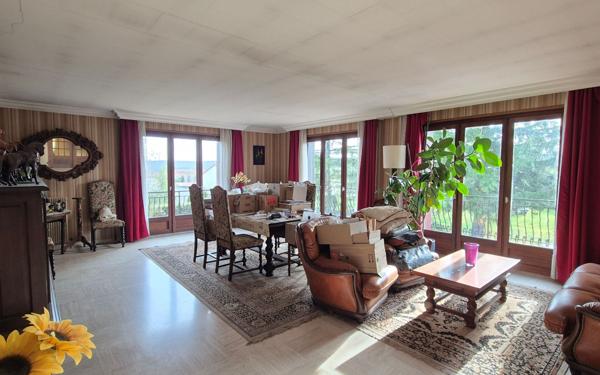 Maison à vendre    6 pièces • 167 m2 Andrézieux-Bouthéon